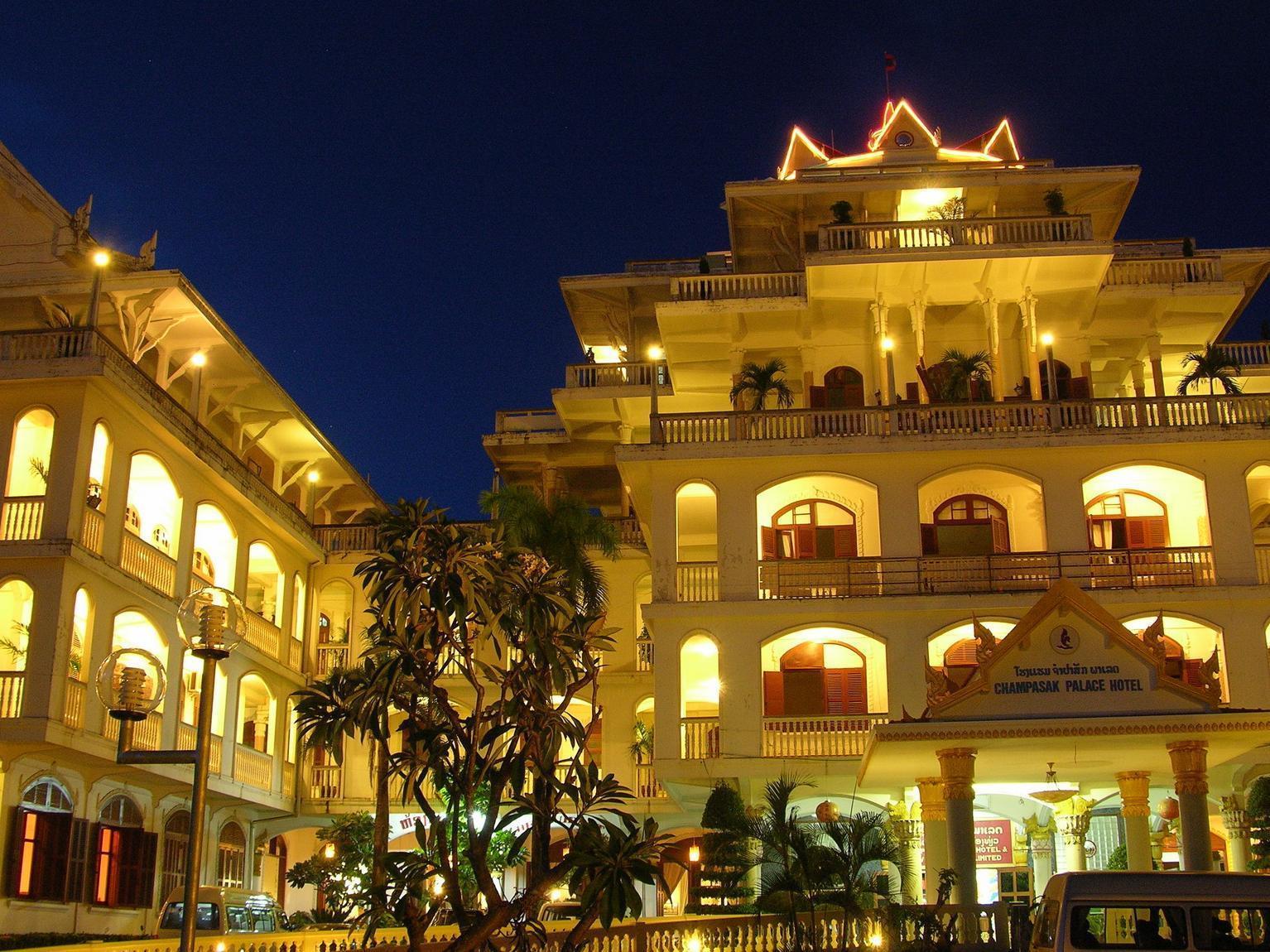 Champasak Palace Hotel Паксе Екстер'єр фото